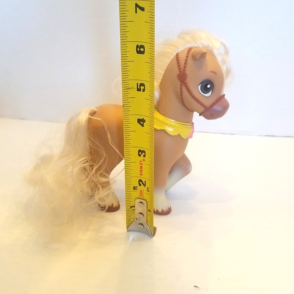 Disney Royal Petite Princess Belle Beauty Beast Pony - Picture 7 of 7